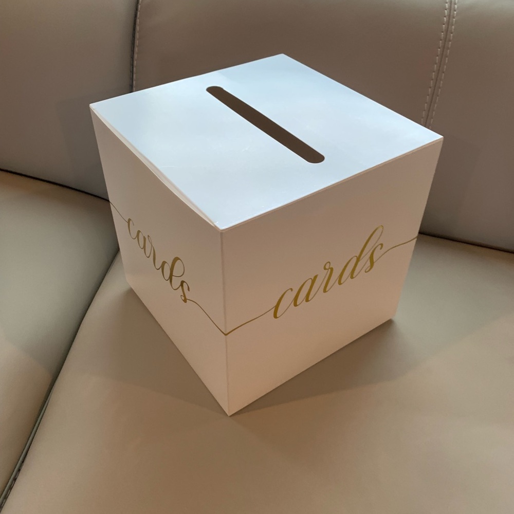 White Card Box with Gold 'Cards' Script - Picture 4 of 9